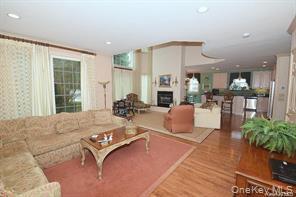 Condo Altessa  Suffolk County, NY 11747, MLS-901239-6