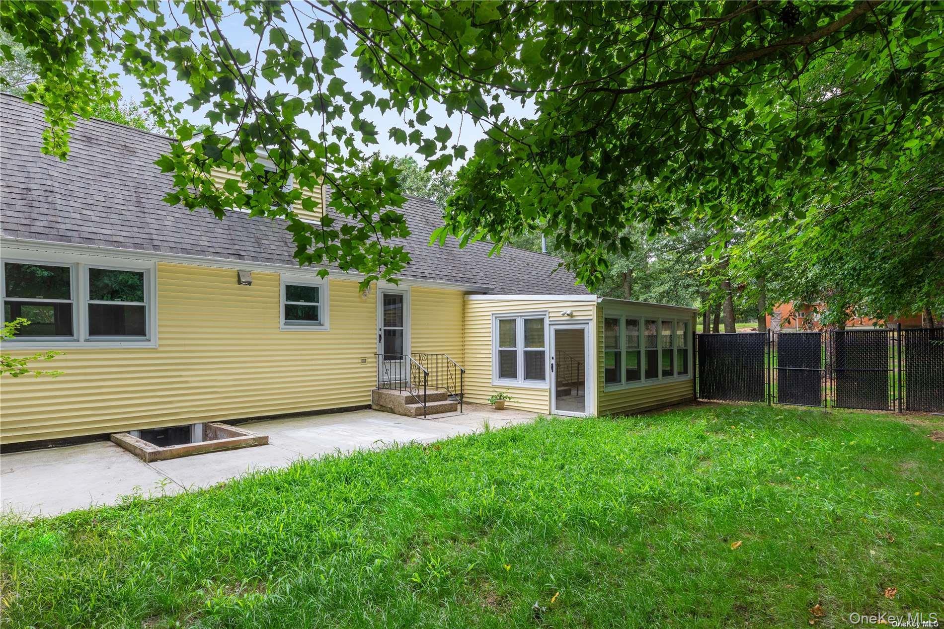 Single Family Bartlett  Suffolk County, NY 11953, MLS-901261-27