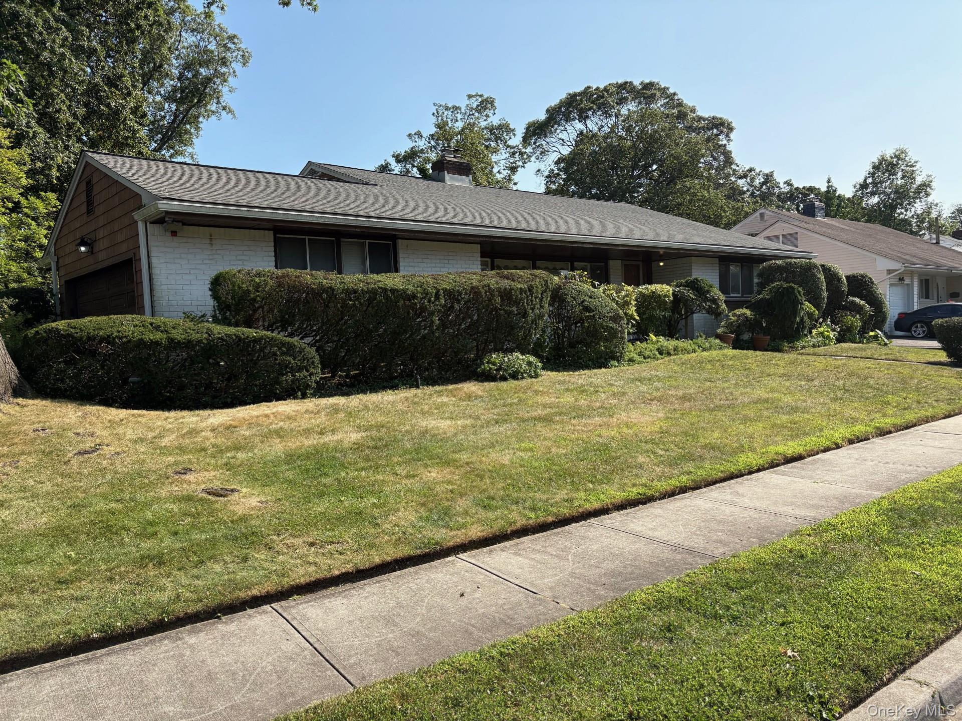 Single Family Willowbrook Nassau County, NY 11520, MLS-901295-2