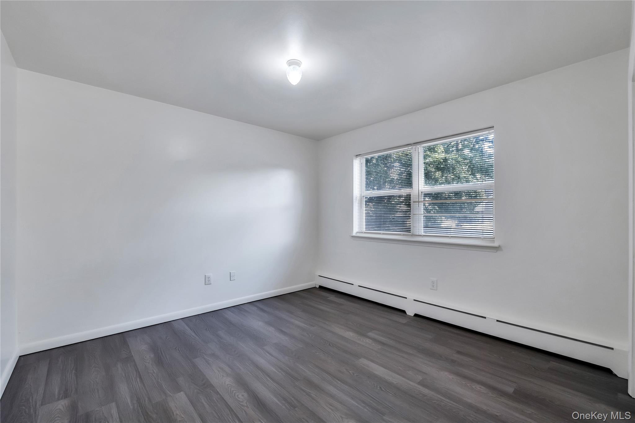 Single Family Brushwood Suffolk County, NY 11967, MLS-901299-15