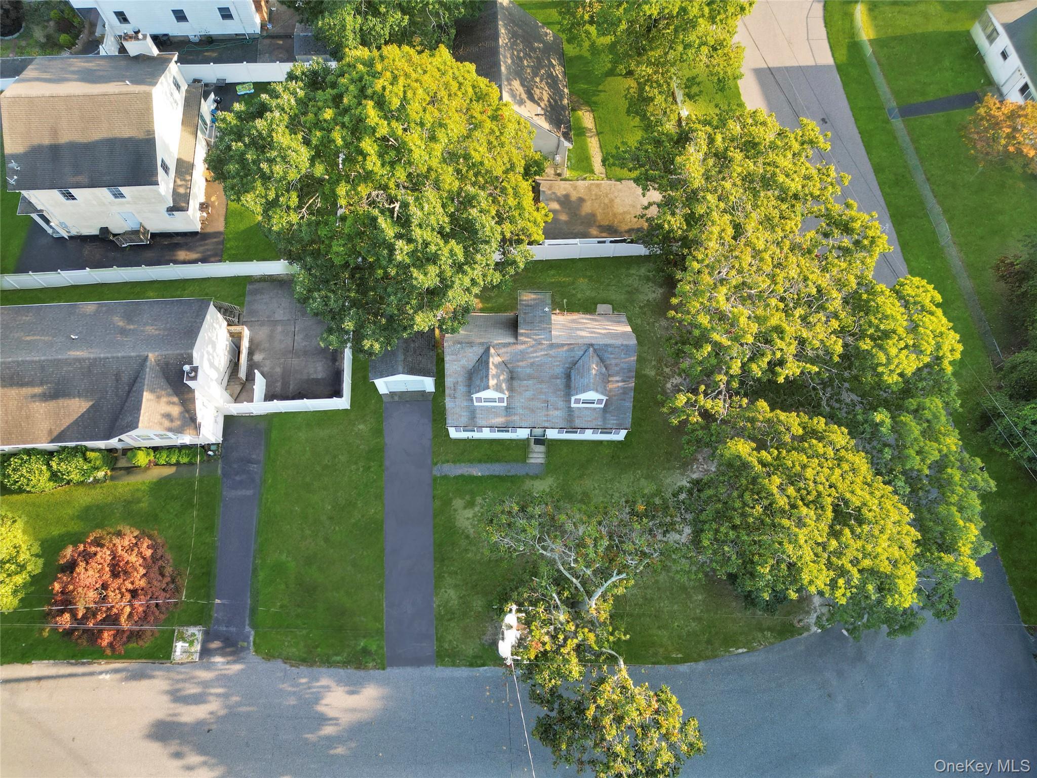 Single Family Brushwood Suffolk County, NY 11967, MLS-901299-3