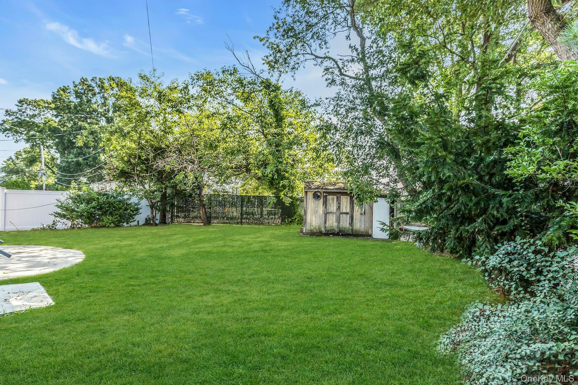 Single Family Pasadena Nassau County, NY 11803, MLS-901302-21