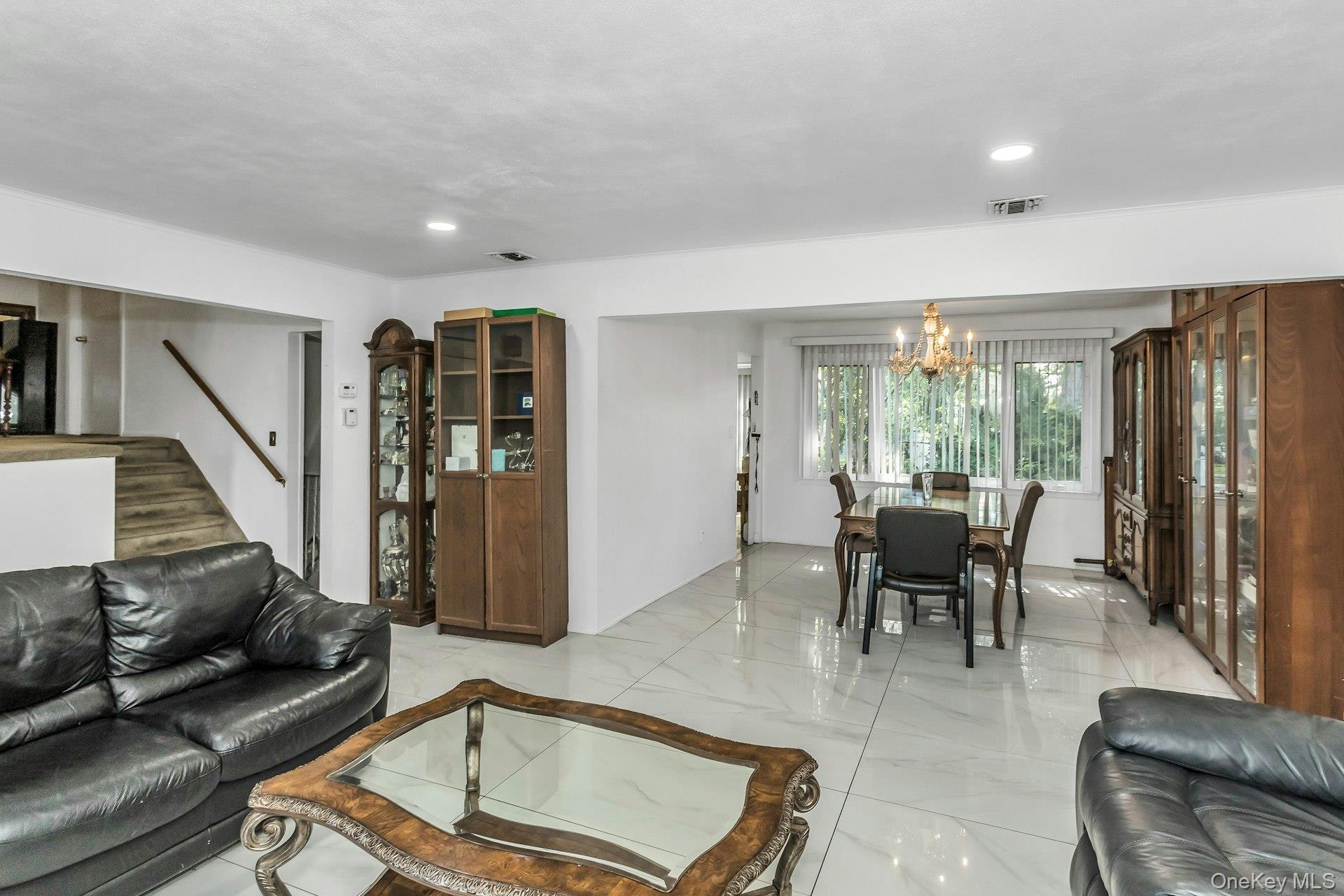 Single Family Pasadena Nassau County, NY 11803, MLS-901302-6