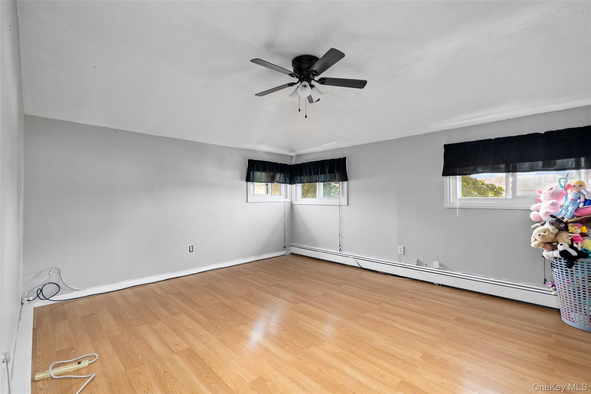 Single Family Downhill  Nassau County, NY 11793, MLS-901309-16