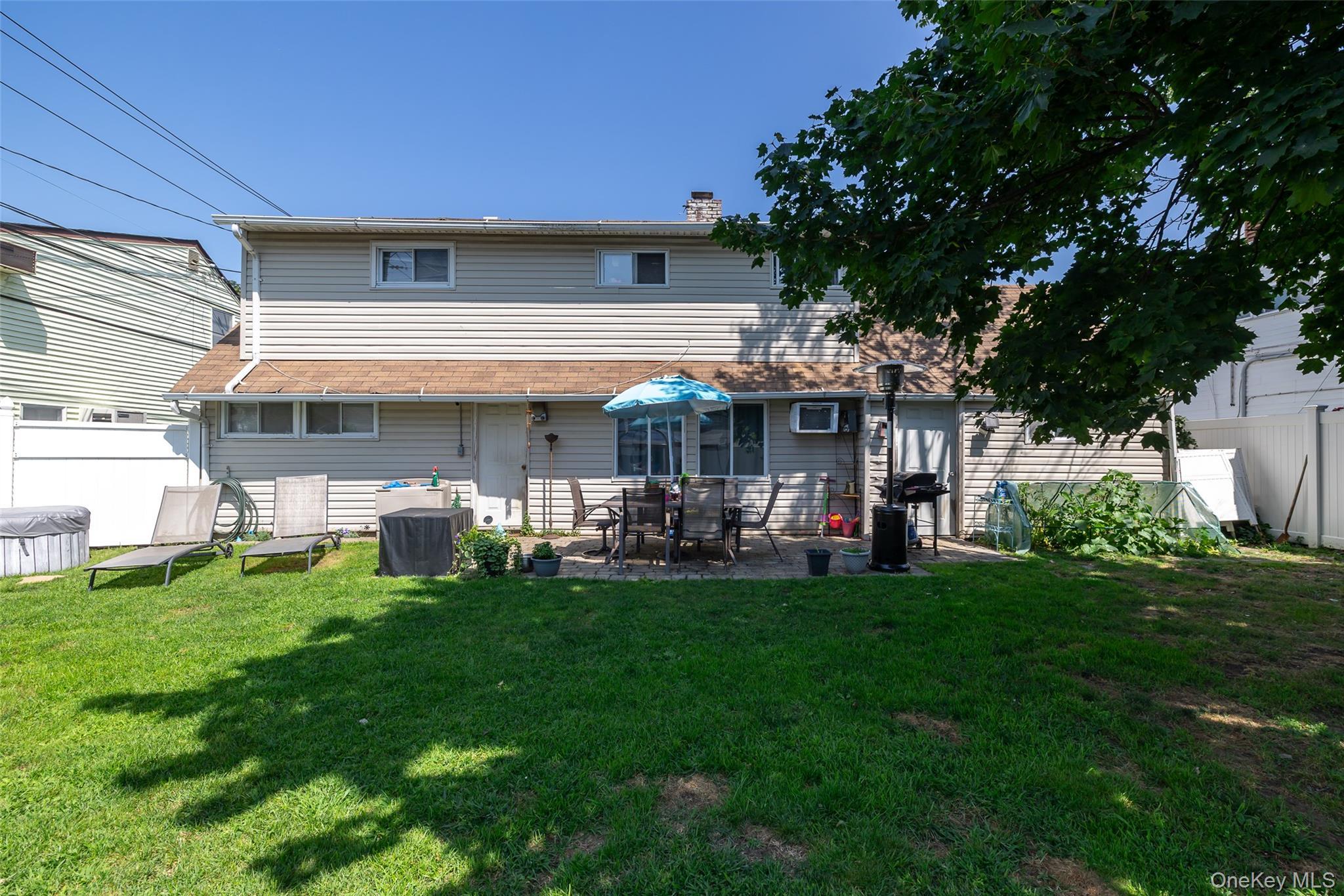 Single Family Downhill  Nassau County, NY 11793, MLS-901309-21