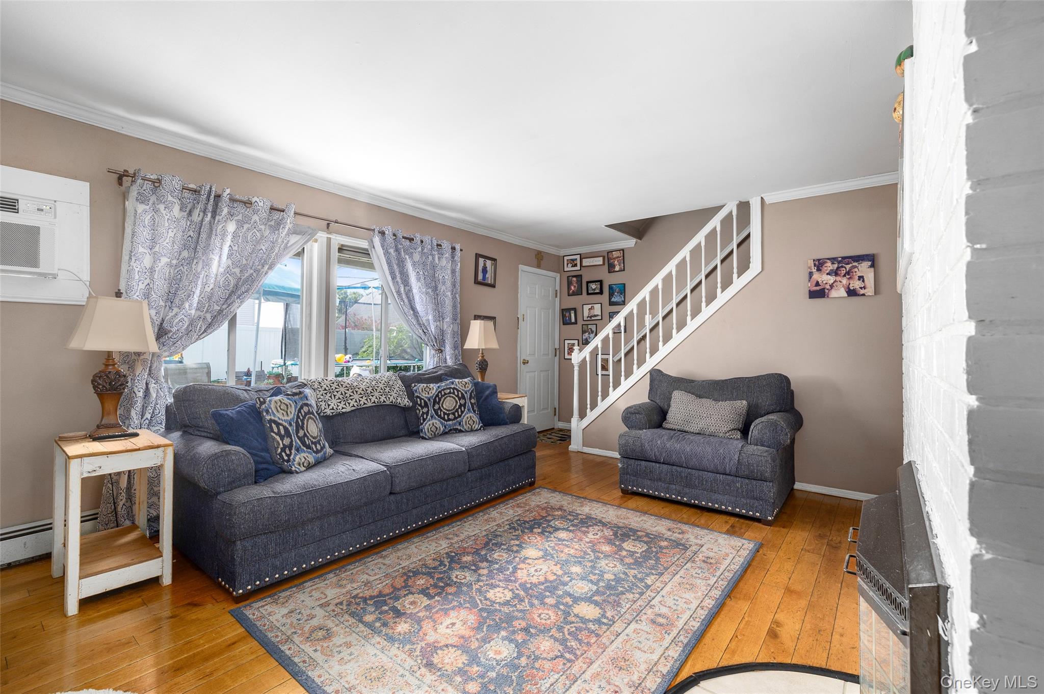 Single Family Downhill  Nassau County, NY 11793, MLS-901309-6