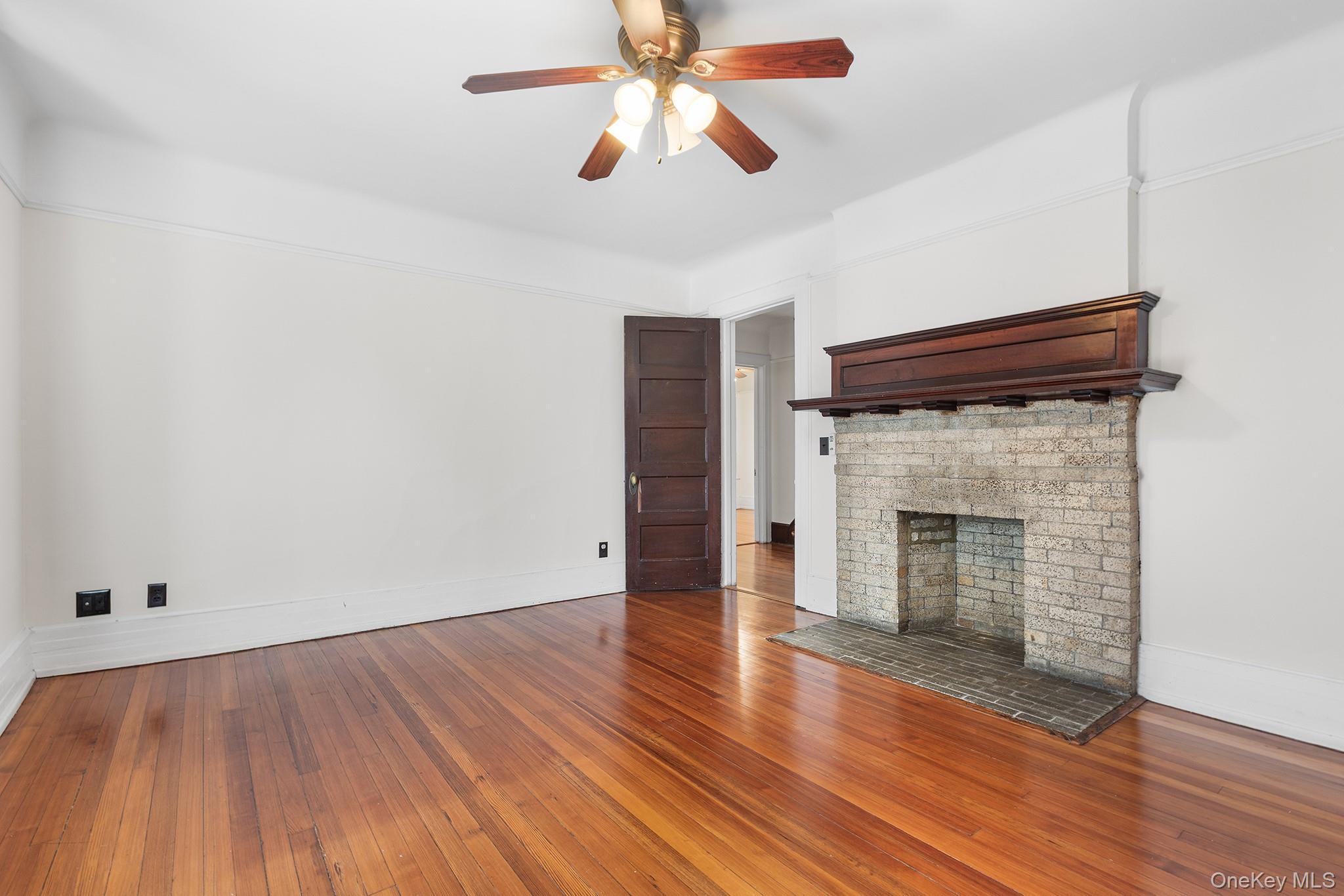 Single Family Van Cortlandt Park Westchester County, NY 10705, MLS-901312-17