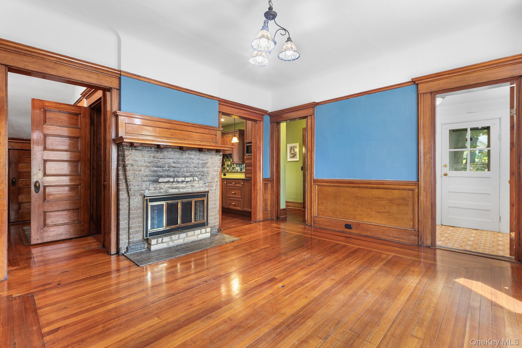 Single Family Van Cortlandt Park Westchester County, NY 10705, MLS-901312-6