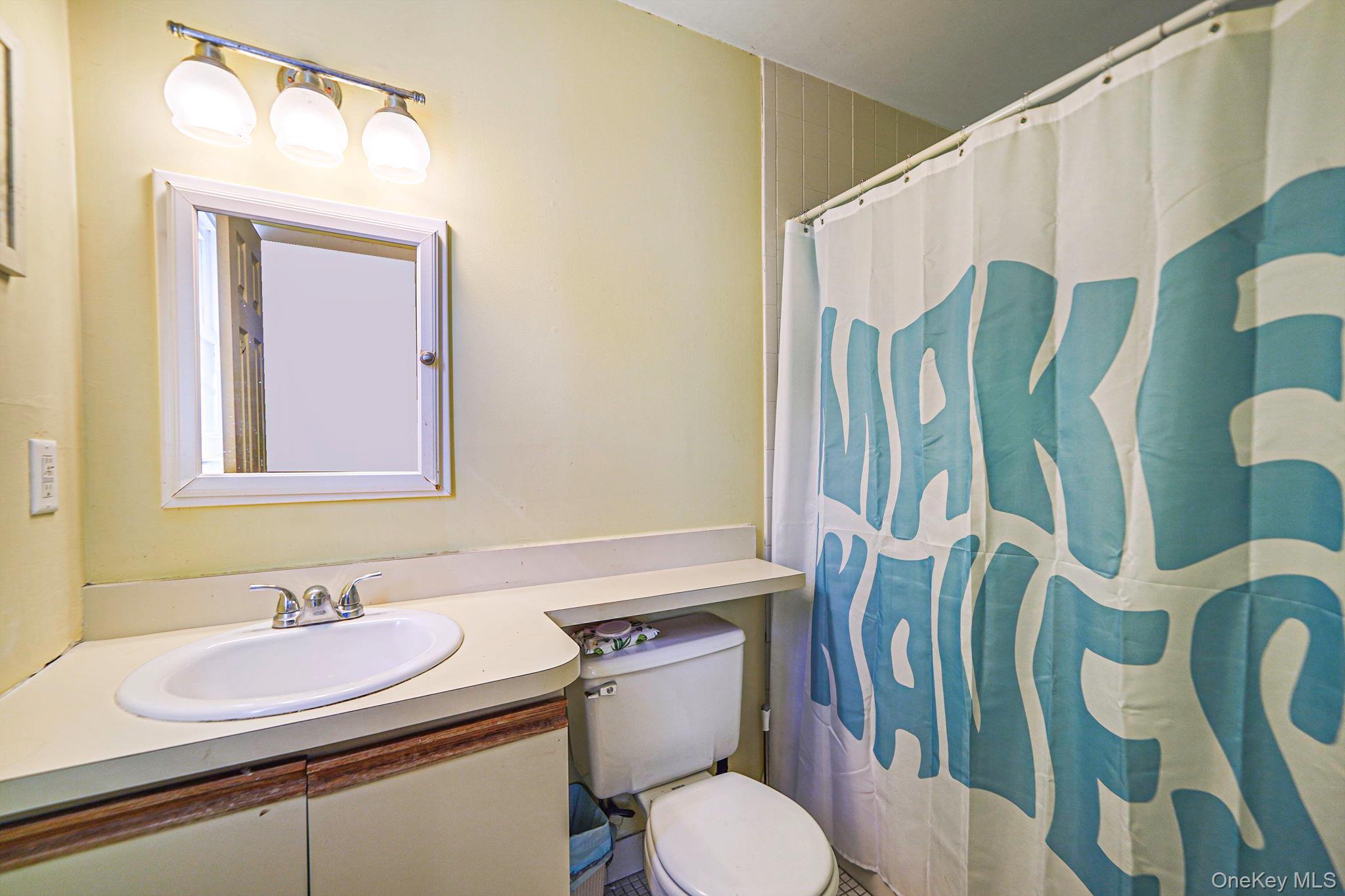 Condo Georgian  Suffolk County, NY 11727, MLS-901320-13