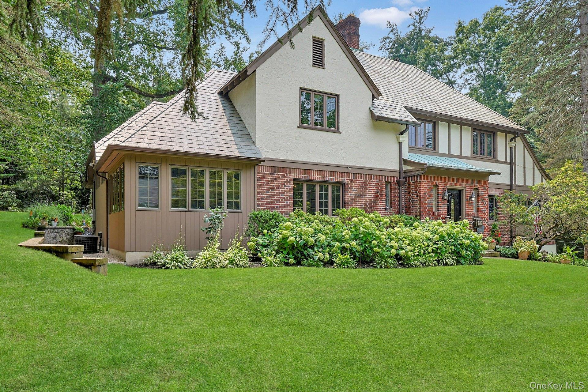 Single Family Harwood Westchester County, NY 10591, MLS-901337-39