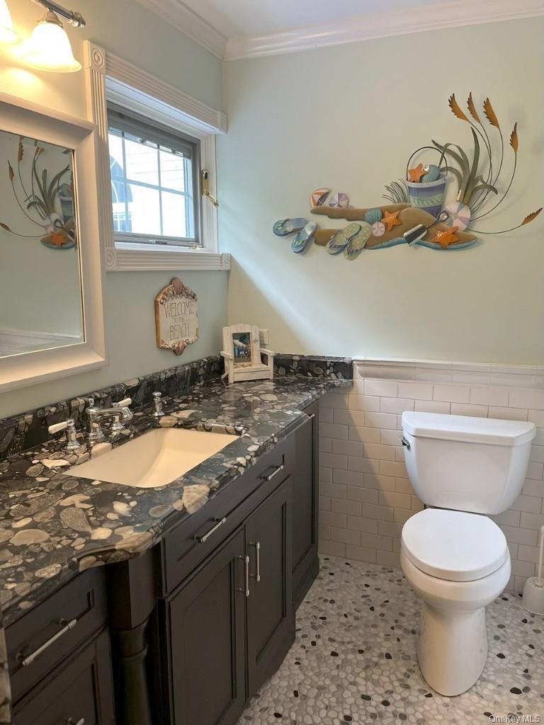 Single Family River Heights Suffolk County, NY 11787, MLS-901347-33