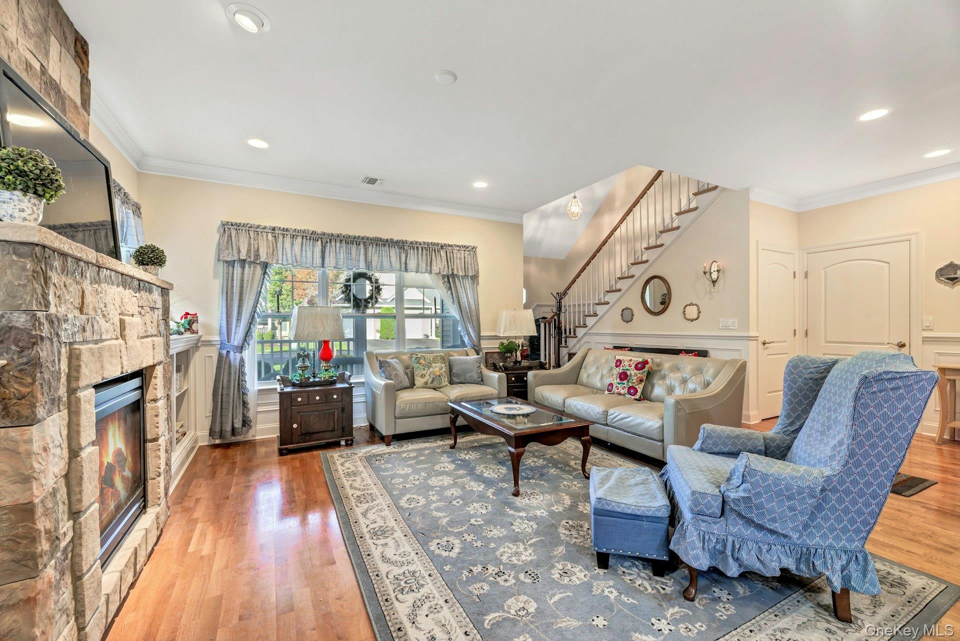 Single Family Stoneleigh  Suffolk County, NY 11901, MLS-901369-5