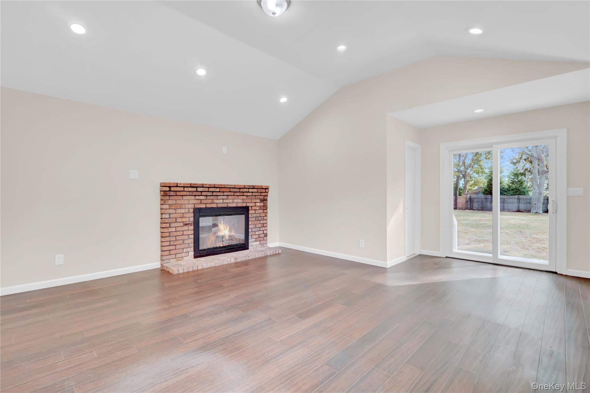 Single Family Woodside  Suffolk County, NY 11772, MLS-901405-16