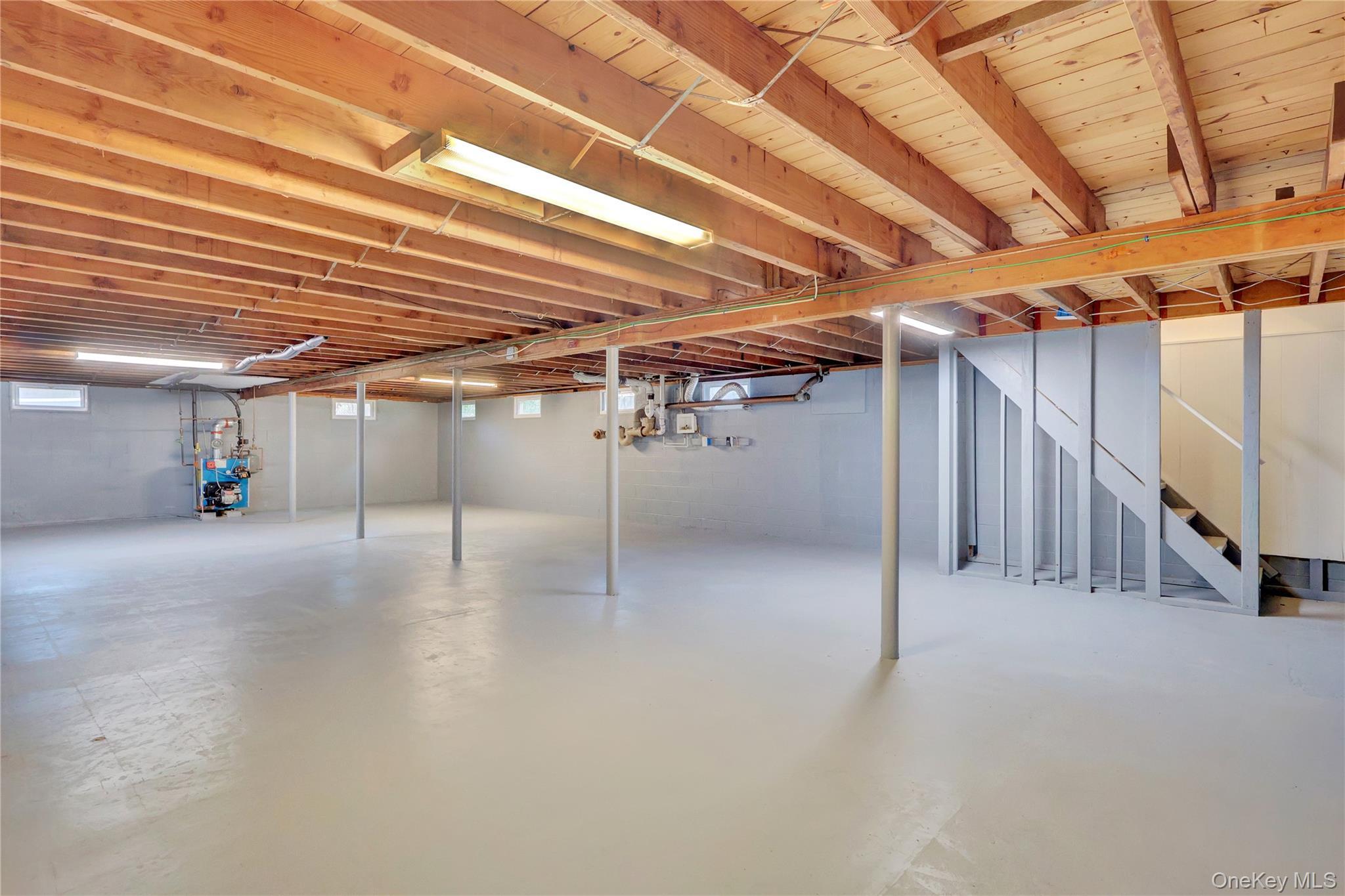 Single Family Woodside  Suffolk County, NY 11772, MLS-901405-23