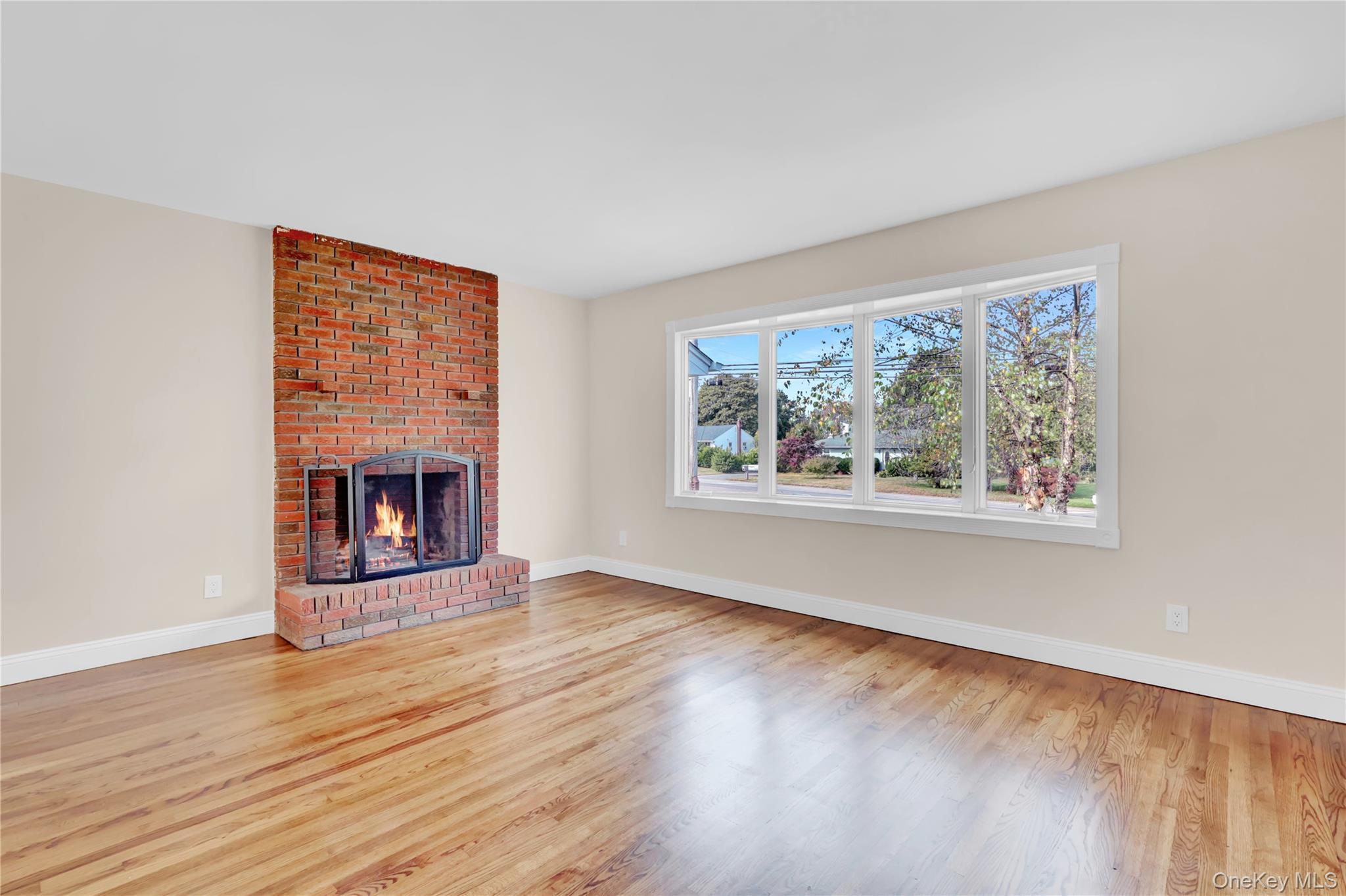 Single Family Woodside  Suffolk County, NY 11772, MLS-901405-7