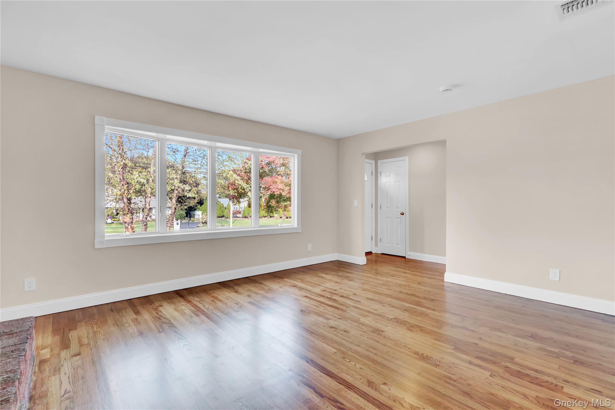 Single Family Woodside  Suffolk County, NY 11772, MLS-901405-9