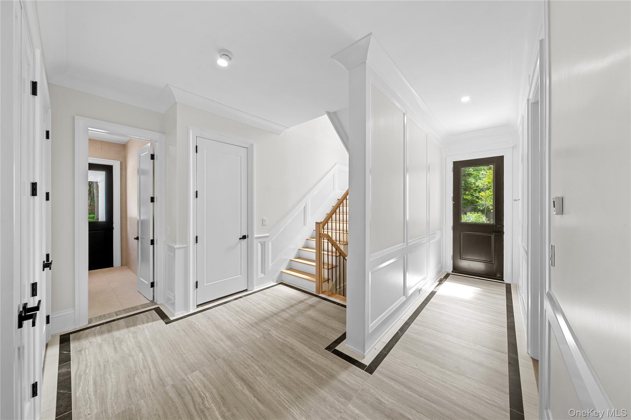 Single Family Quaker Ridge Drive  Nassau County, NY 11545, MLS-901446-23