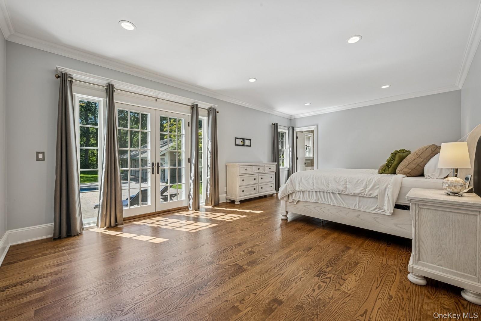 Single Family Bacon Suffolk County, NY 11780, MLS-901458-21