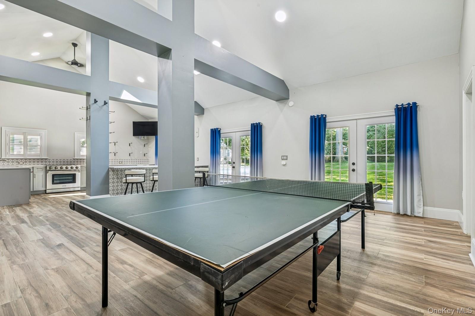 Single Family Bacon Suffolk County, NY 11780, MLS-901458-37