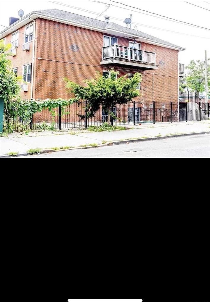 Single Family Elton  Brooklyn, NY 11208, MLS-901483-4