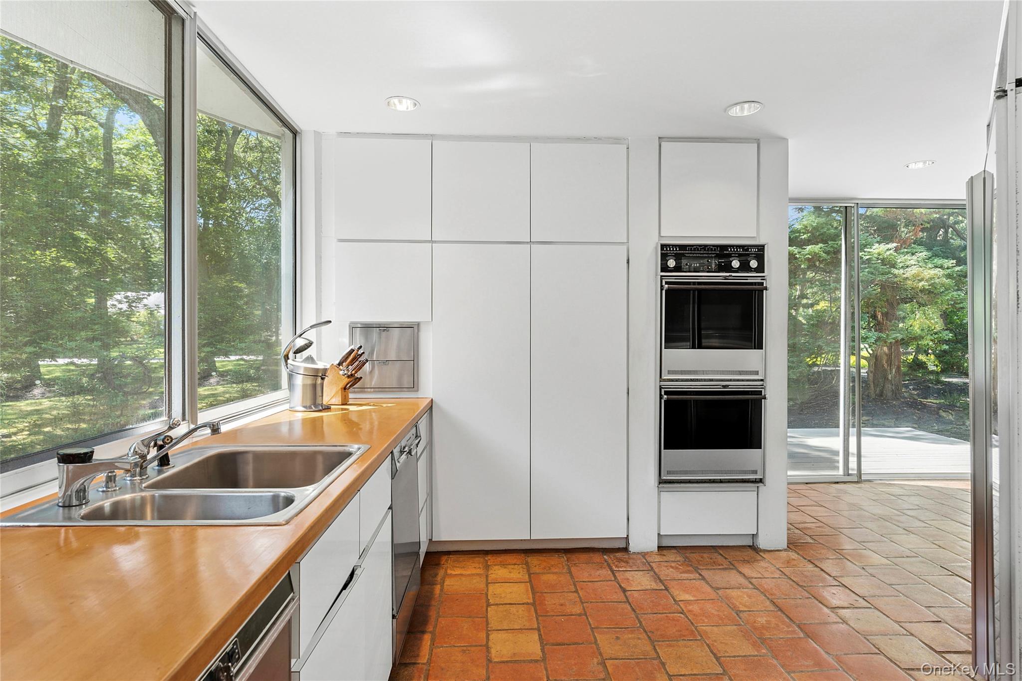 Single Family Lakewood  Suffolk County, NY 11959, MLS-901530-6