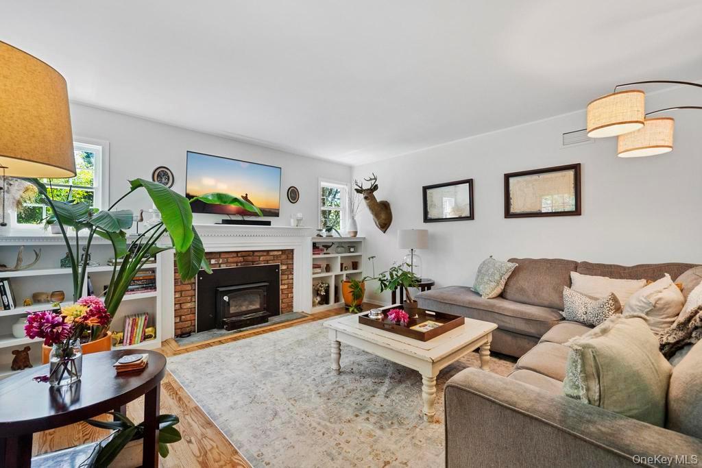 Single Family Old Stump Suffolk County, NY 11719, MLS-901550-10