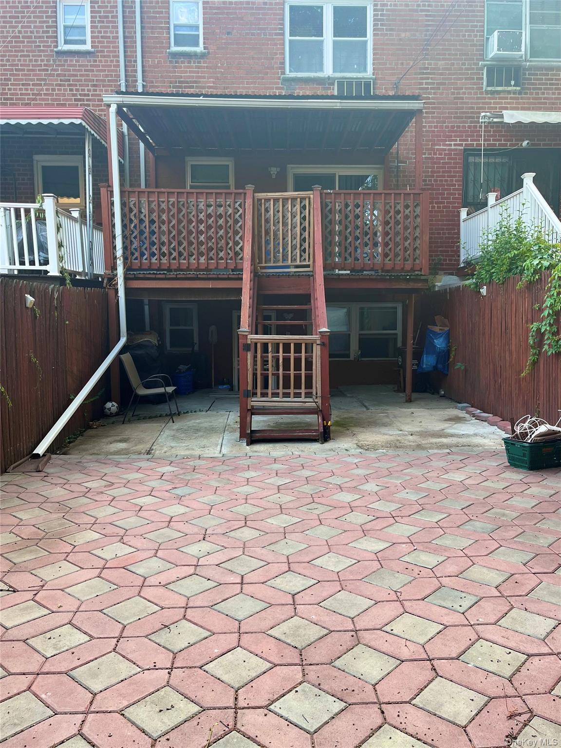 Single Family Radcliff Avenue  Bronx, NY 10469, MLS-901551-14