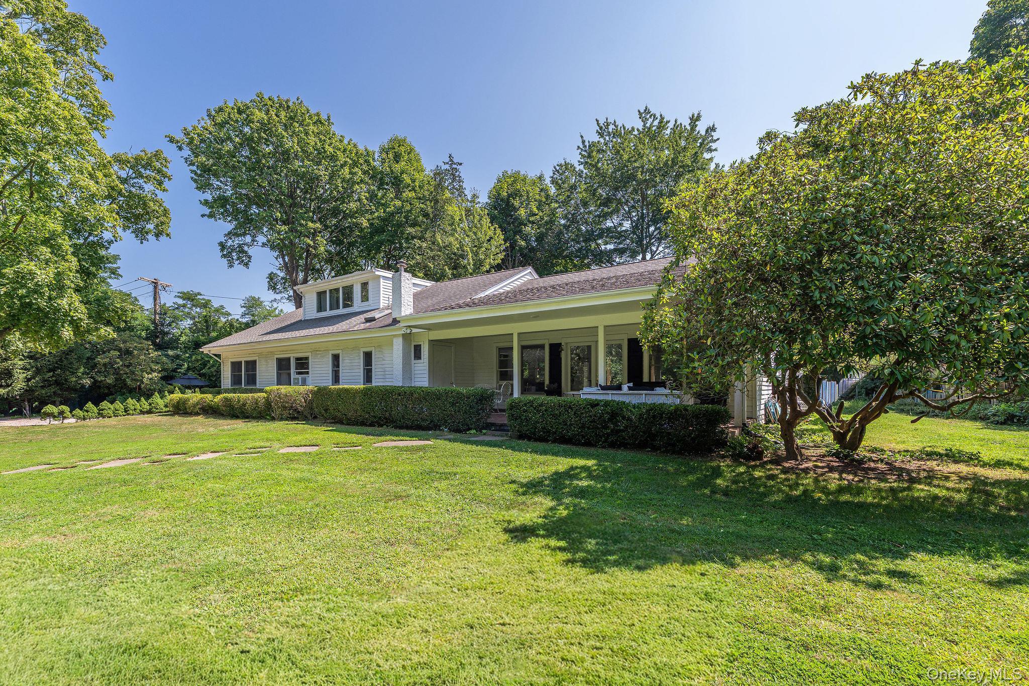 Single Family Gazon Suffolk County, NY 11964, MLS-901615-28