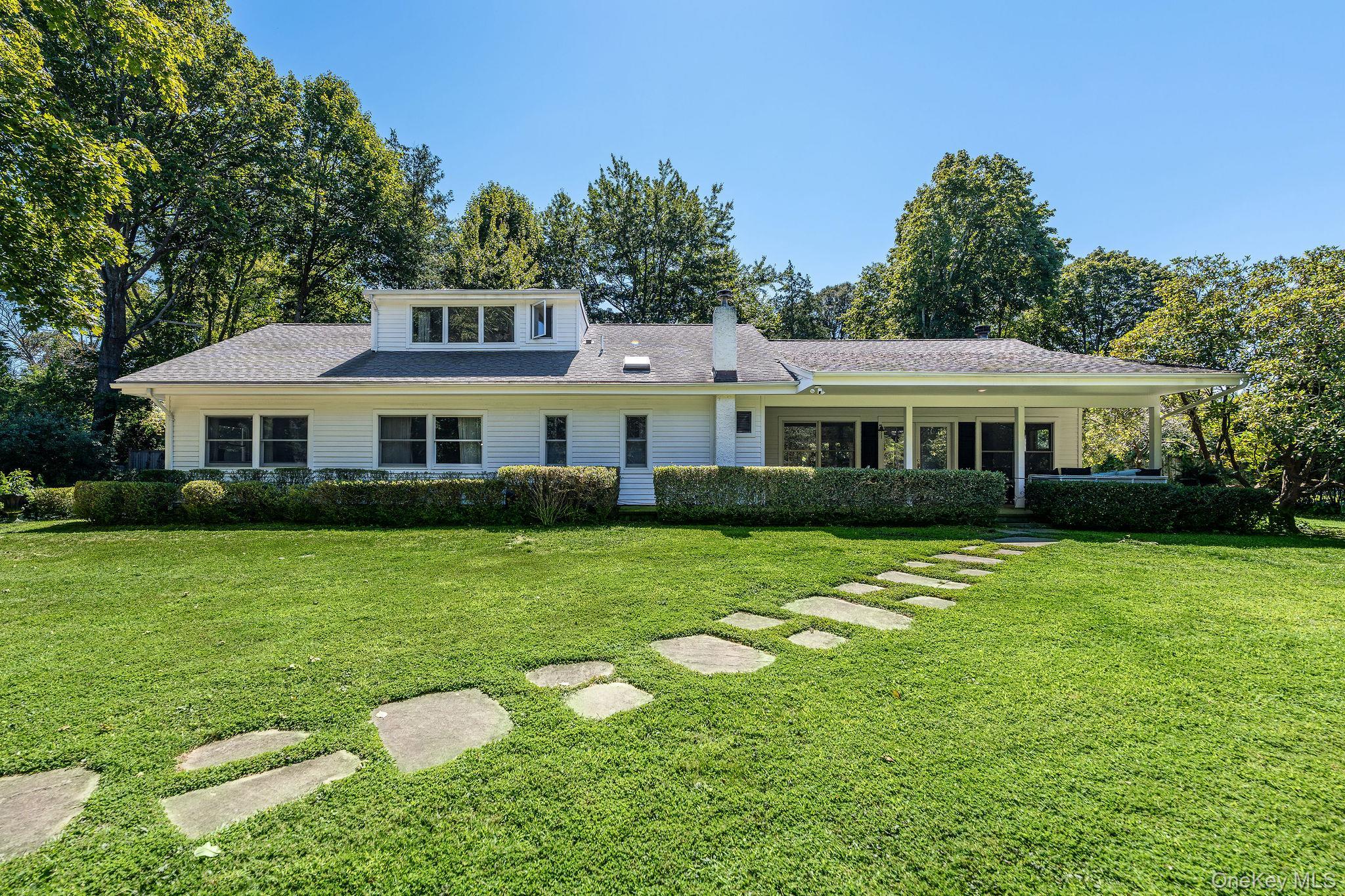 Single Family Gazon Suffolk County, NY 11964, MLS-901615-3