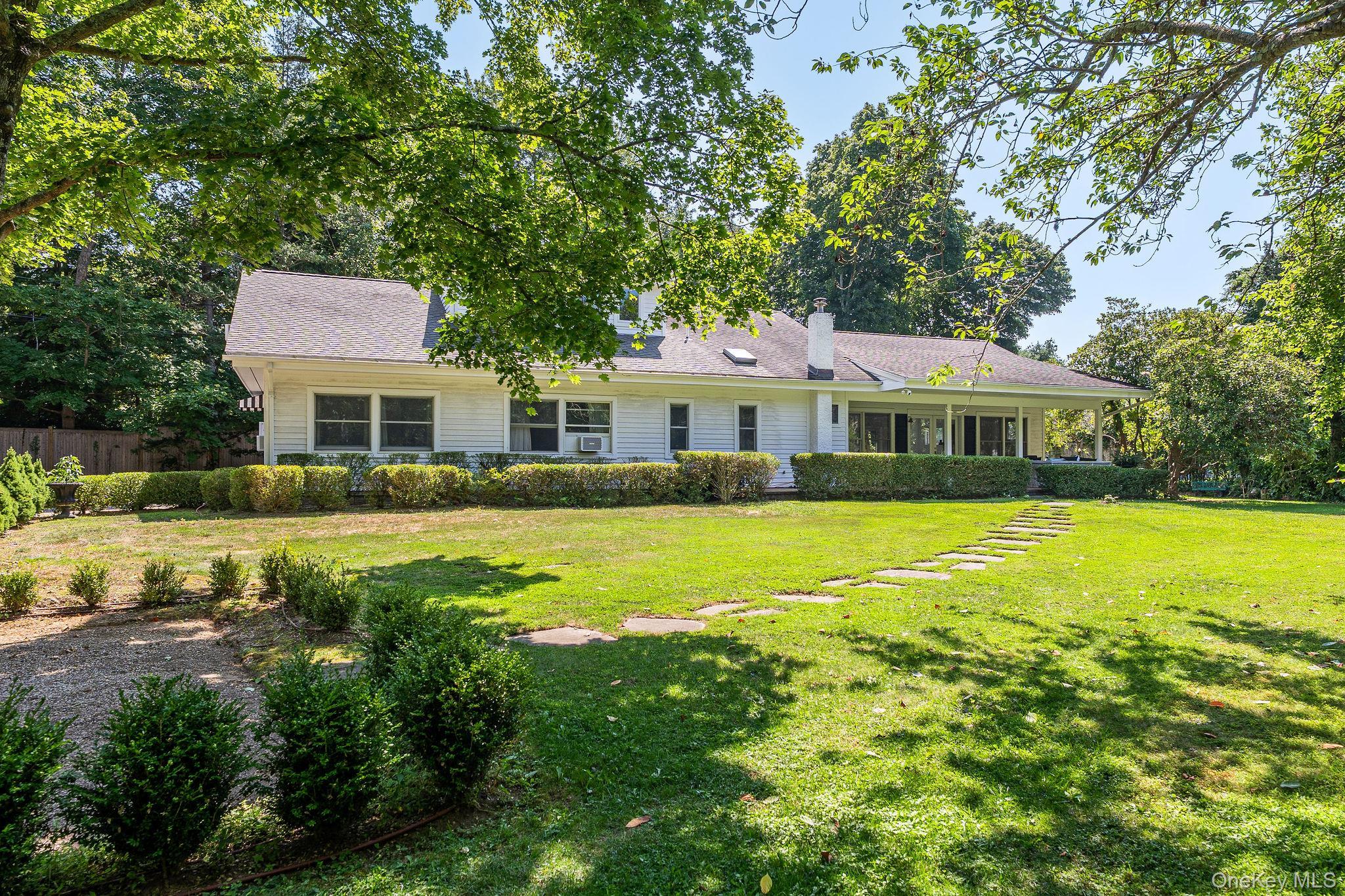 Single Family Gazon Suffolk County, NY 11964, MLS-901615-30