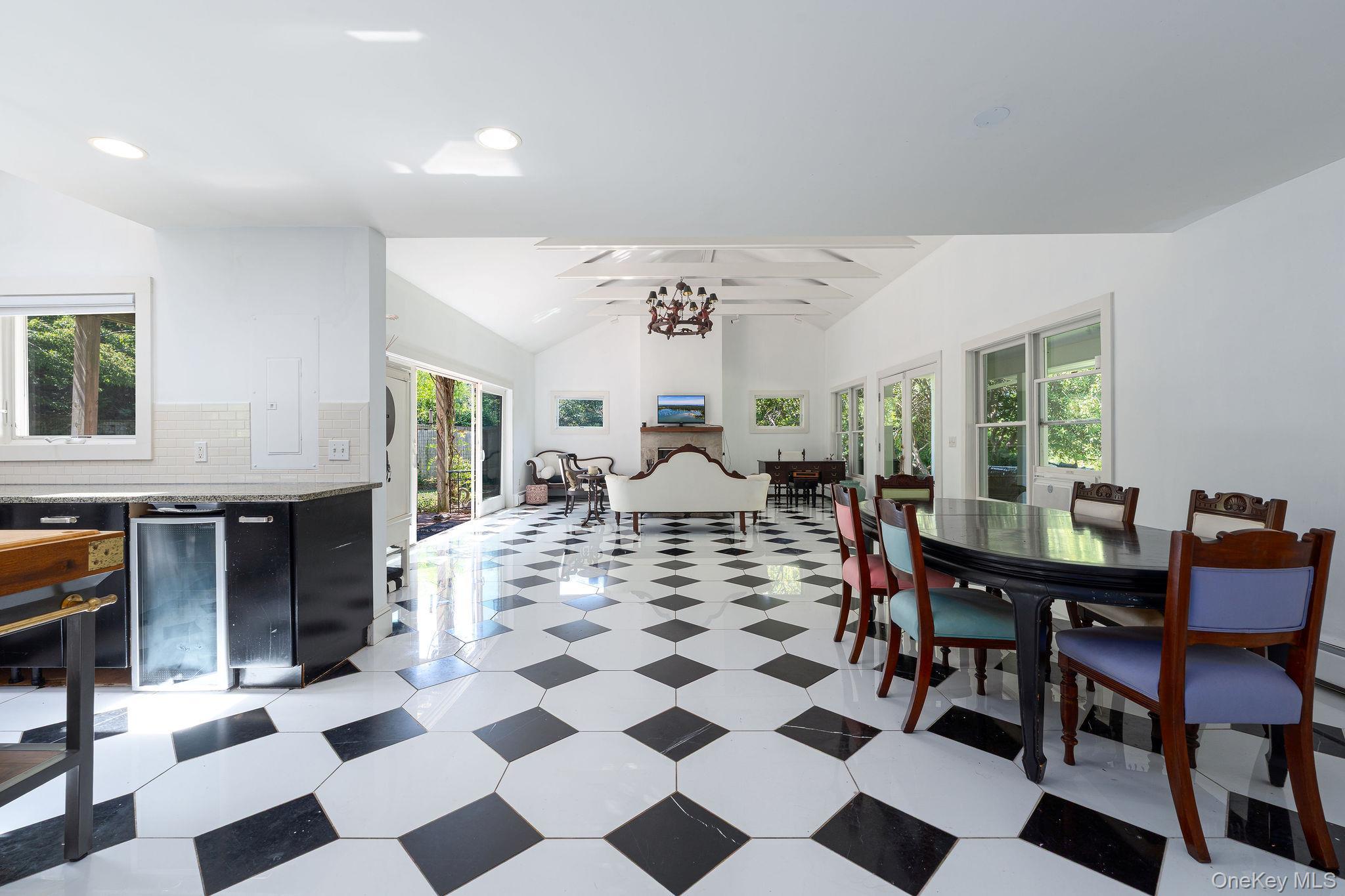 Single Family Gazon Suffolk County, NY 11964, MLS-901615-7