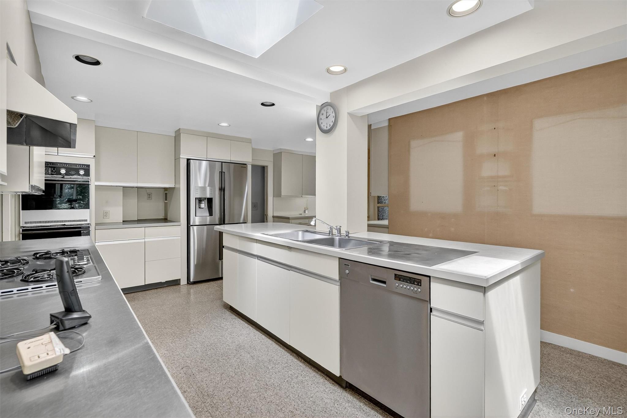 Single Family Arcady  Westchester County, NY 10562, MLS-901618-17