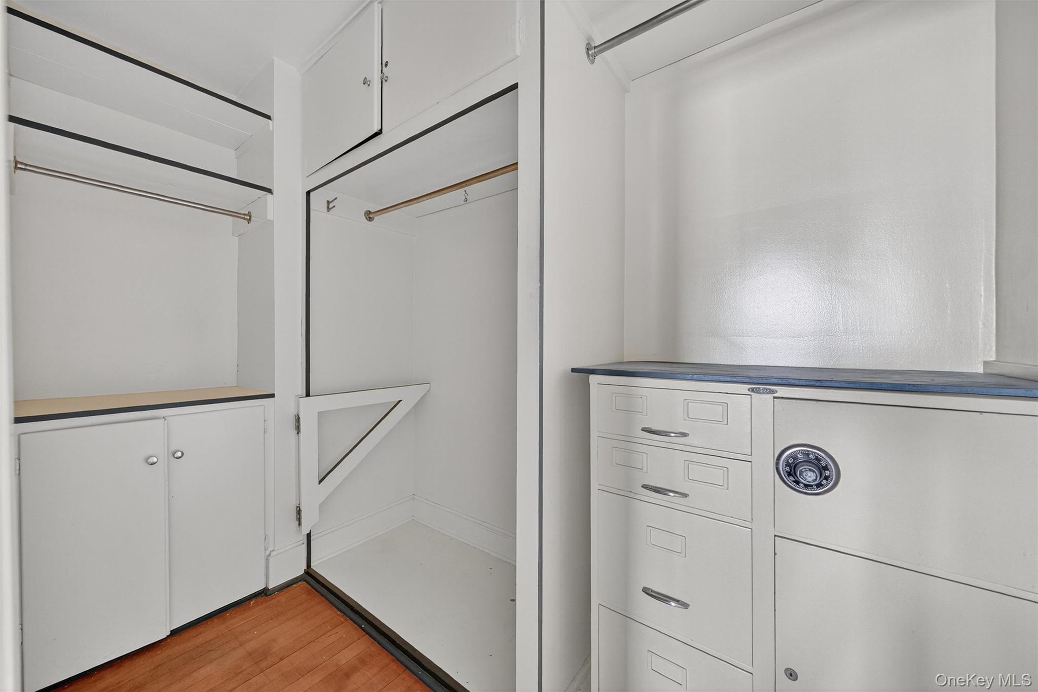 Single Family Arcady  Westchester County, NY 10562, MLS-901618-23