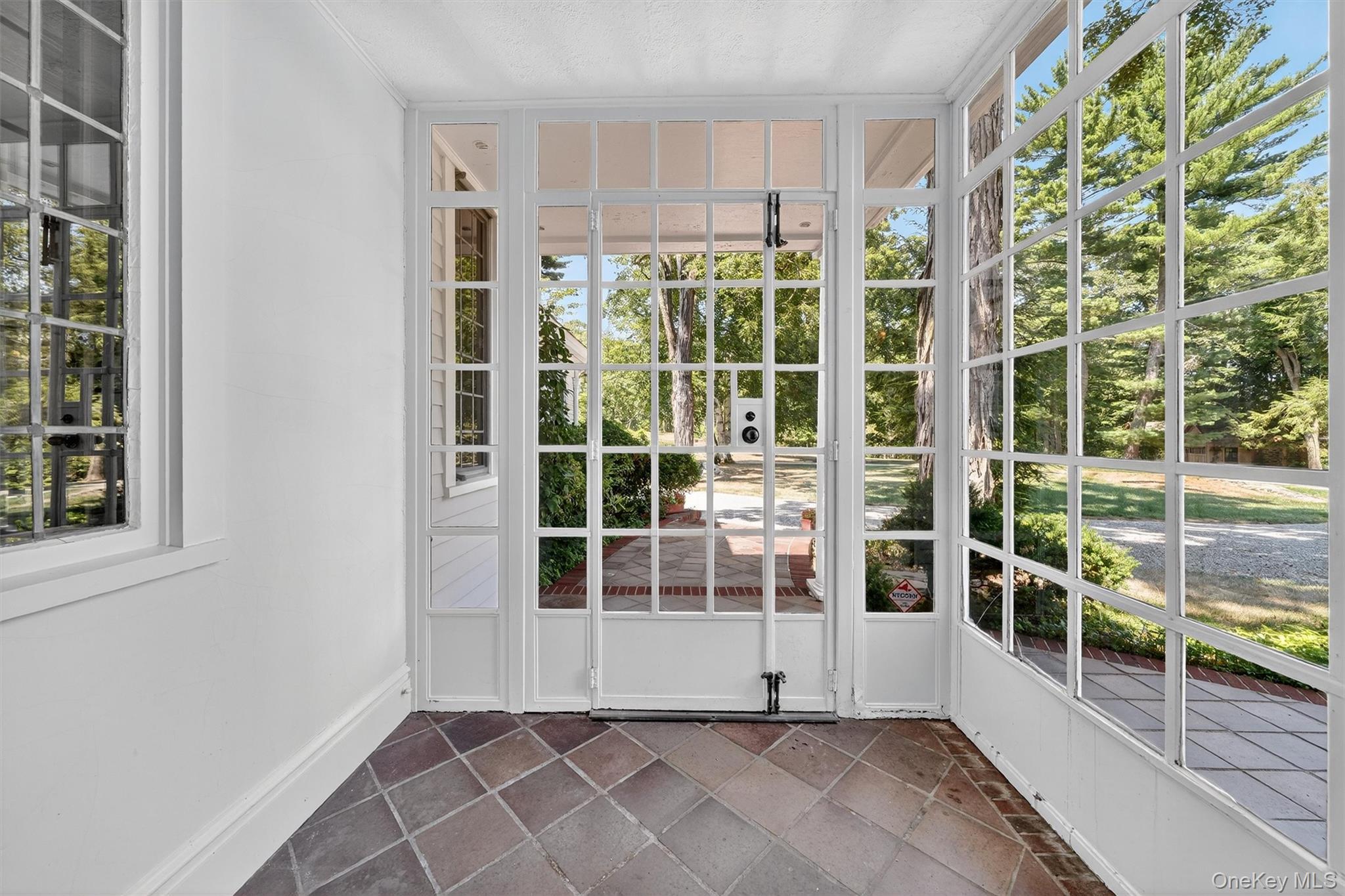 Single Family Arcady  Westchester County, NY 10562, MLS-901618-5