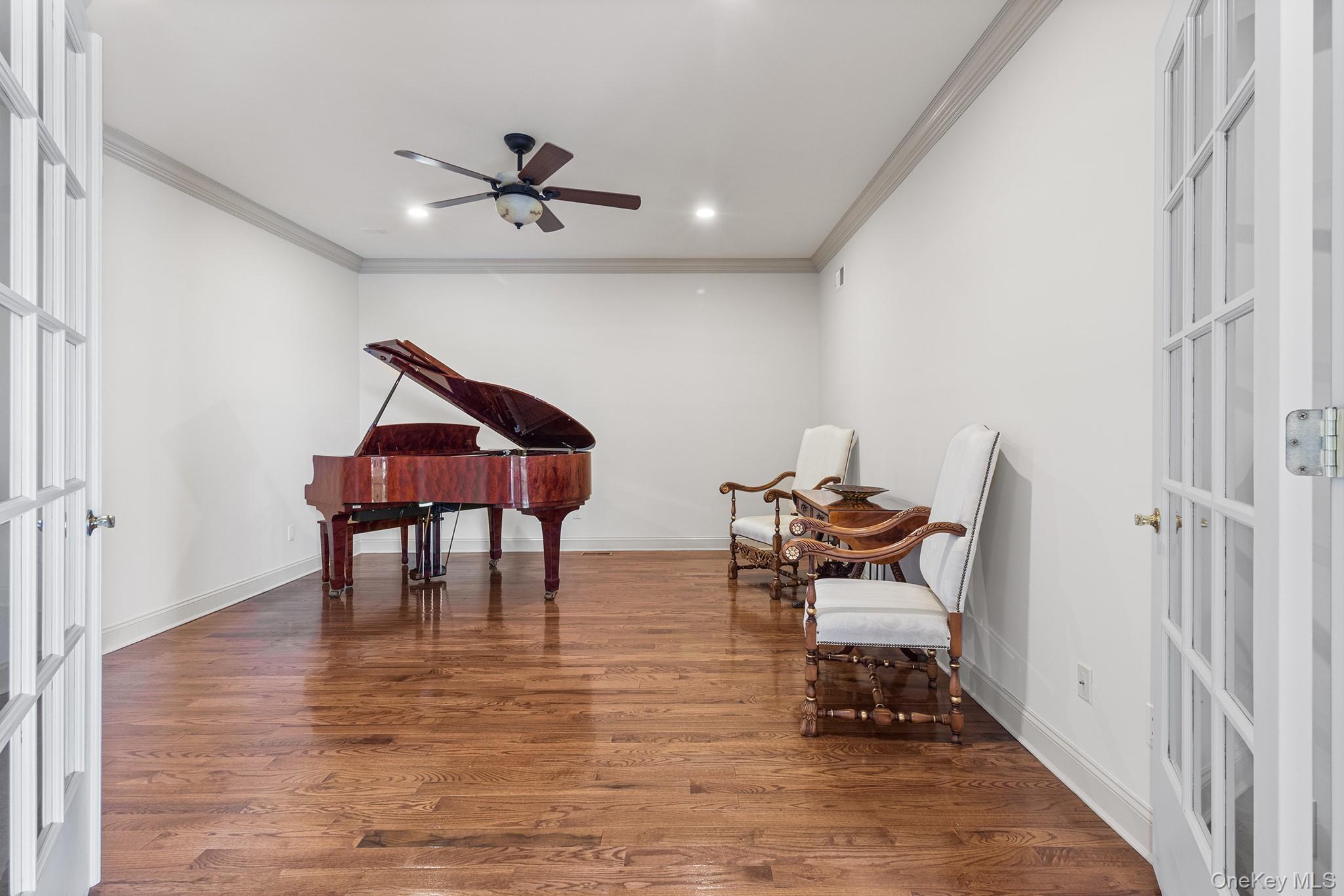 Condo Altessa  Suffolk County, NY 11747, MLS-901619-24