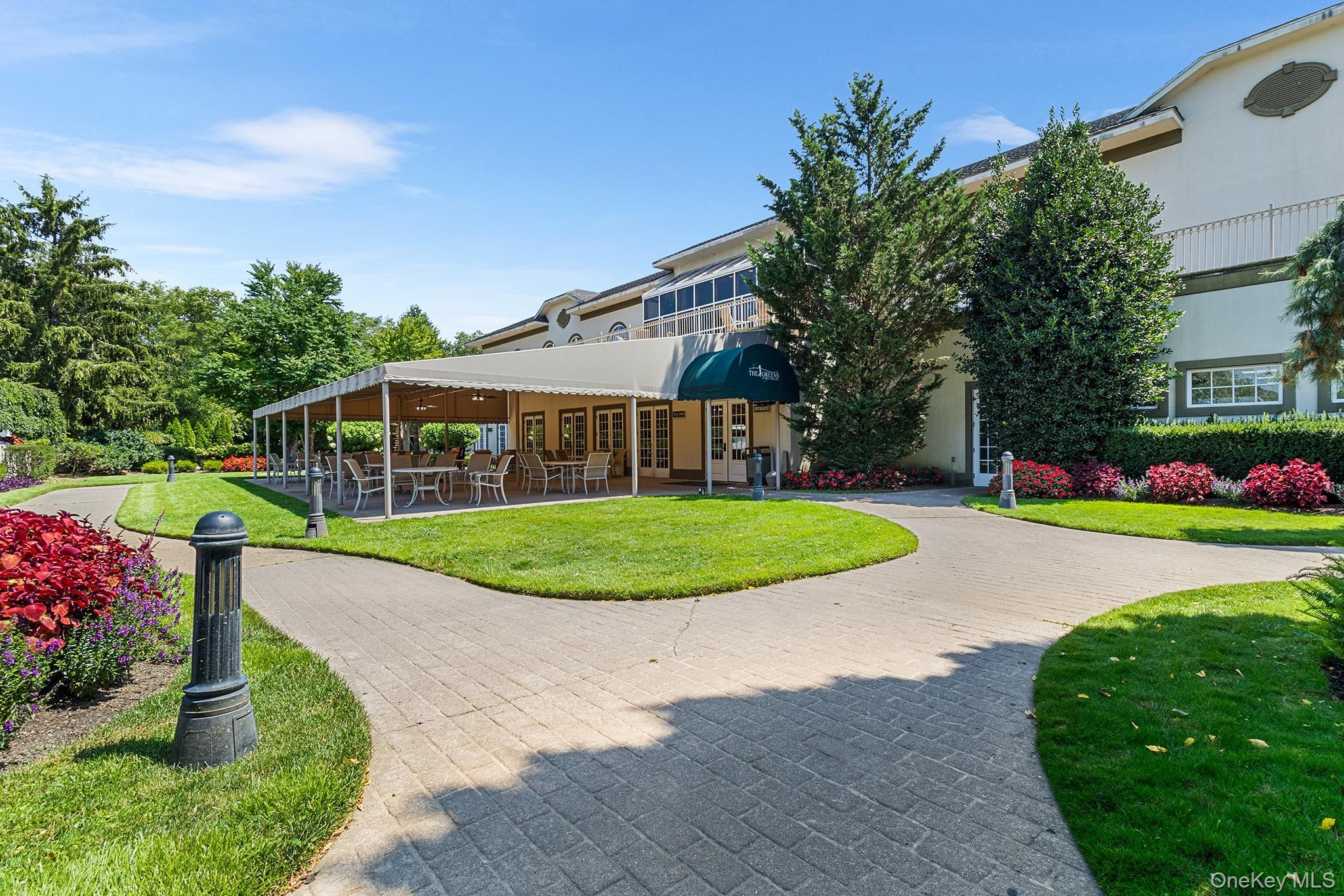 Condo Altessa  Suffolk County, NY 11747, MLS-901619-34