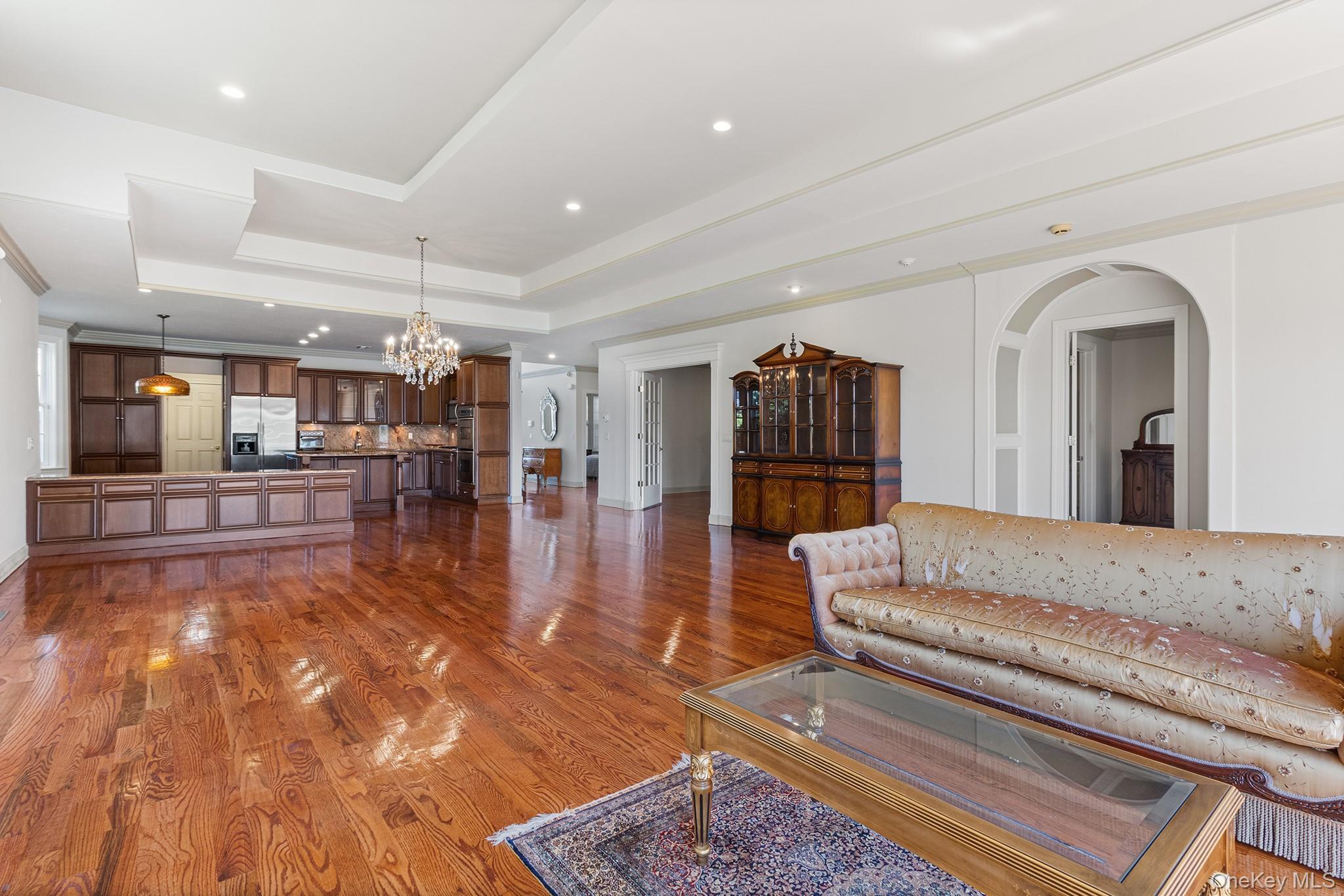Condo Altessa  Suffolk County, NY 11747, MLS-901619-5