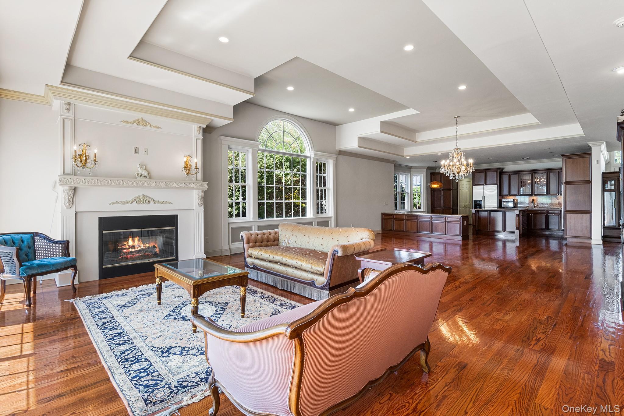 Condo Altessa  Suffolk County, NY 11747, MLS-901619-8