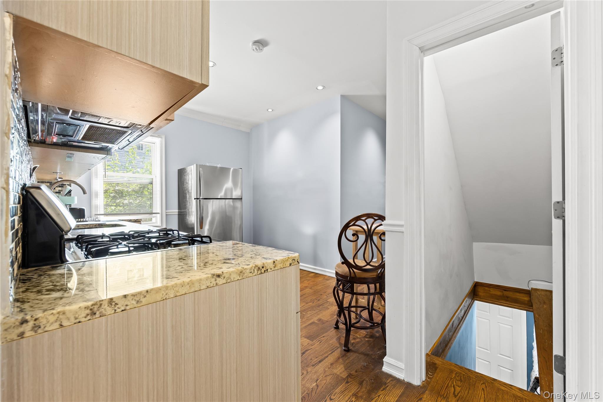 Single Family Wickham  Bronx, NY 10466, MLS-901626-8