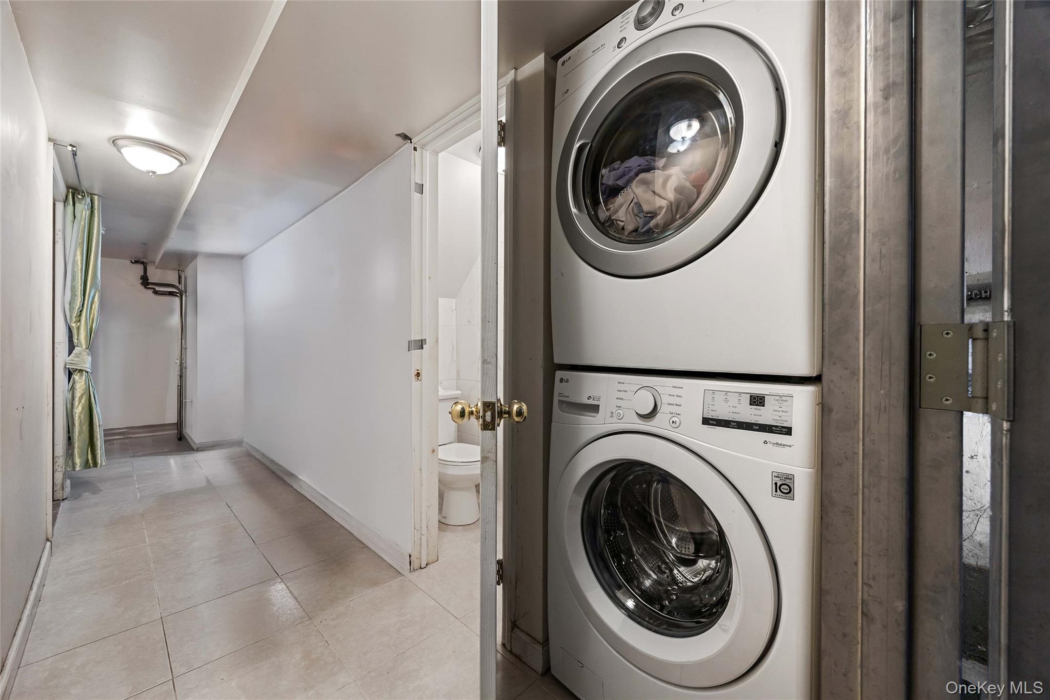 Single Family Booth Memorial Queens, NY 11355, MLS-901627-18