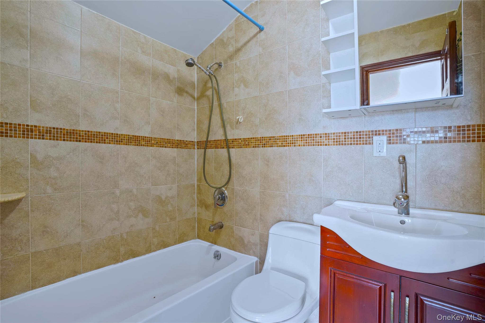 Single Family Metropolitan Queens, NY 11379, MLS-901630-26