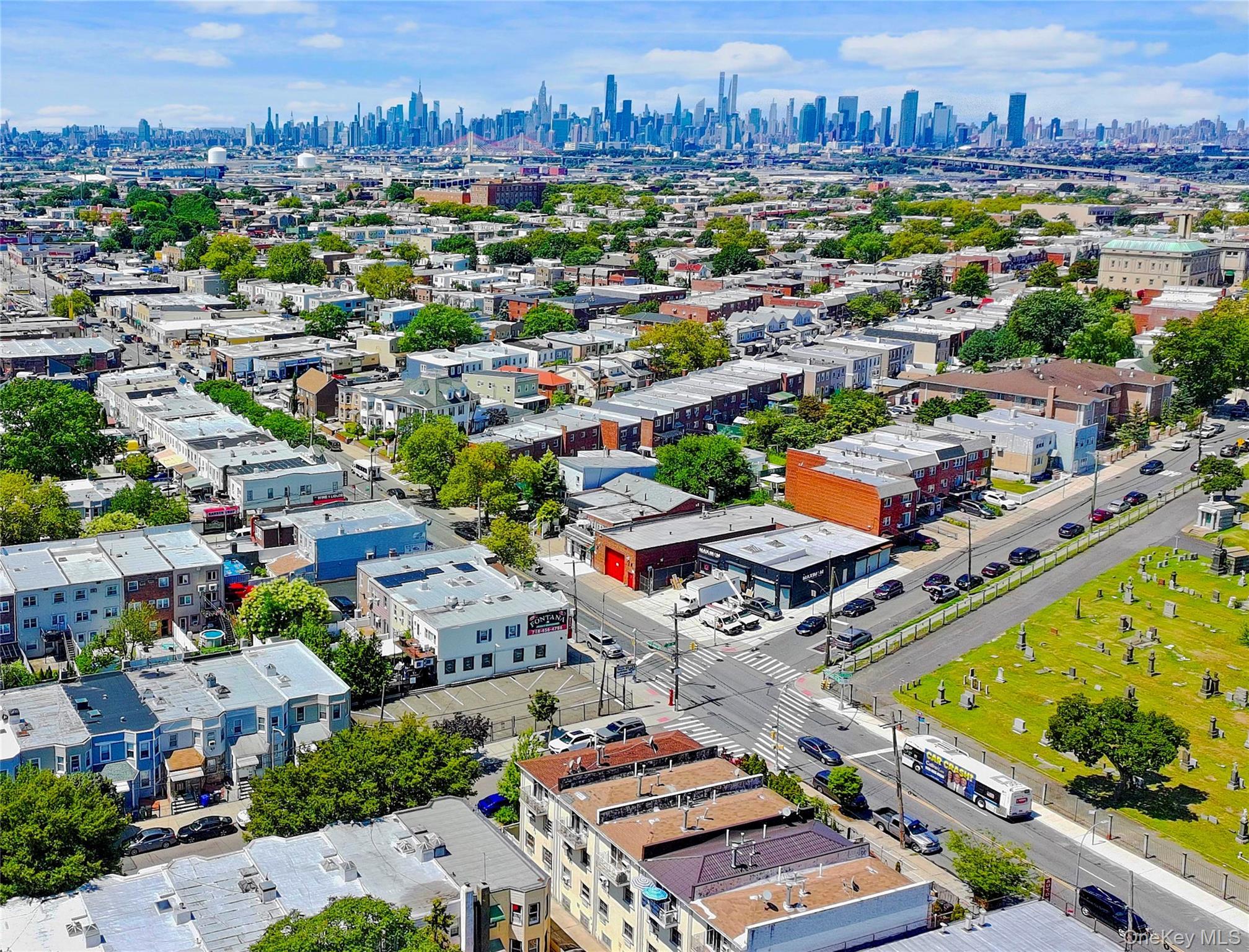 Single Family Metropolitan Queens, NY 11379, MLS-901630-36