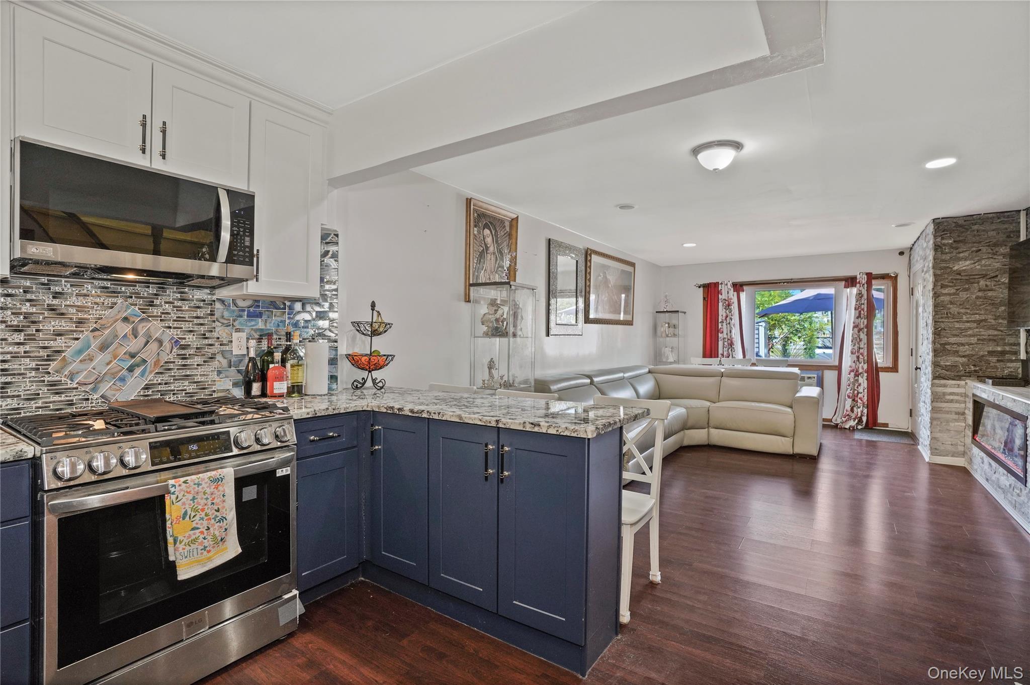 Single Family Metropolitan Queens, NY 11379, MLS-901630-6