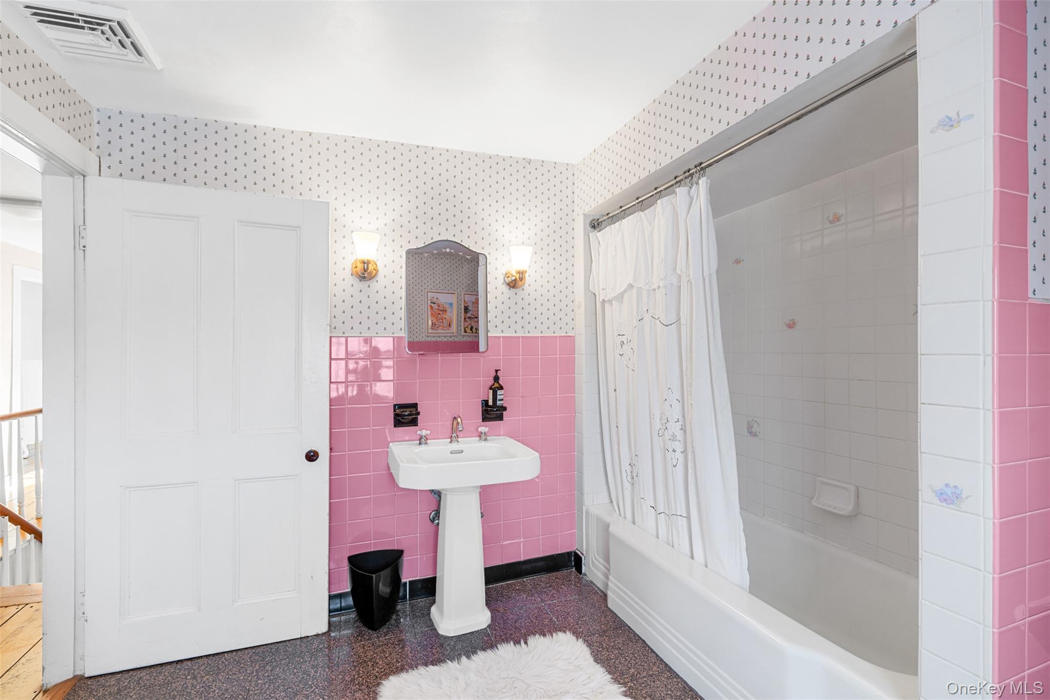 Single Family Chodikee Lake  Ulster County, NY 12528, MLS-901631-27