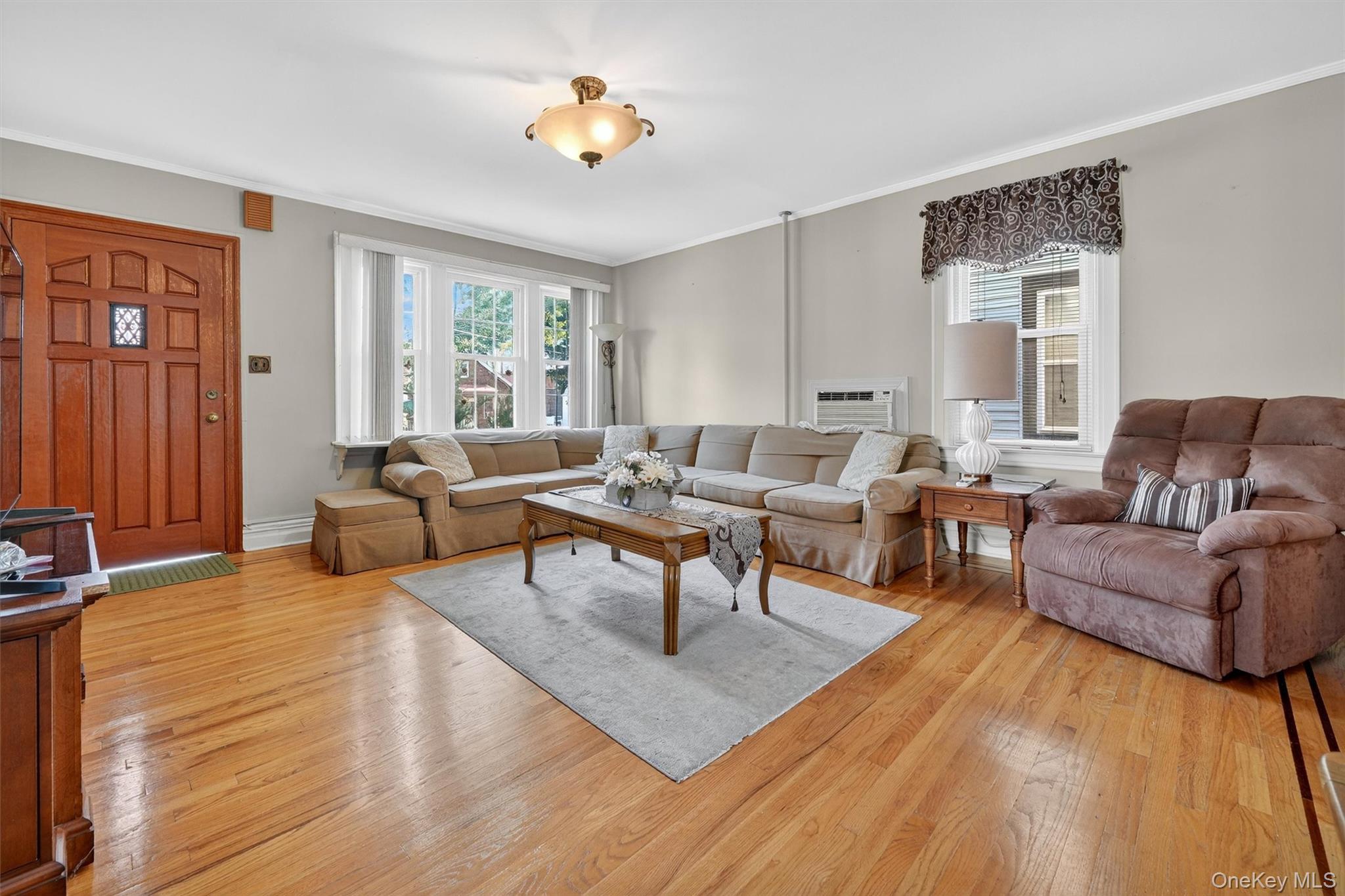 Single Family Revere  Bronx, NY 10465, MLS-901665-10