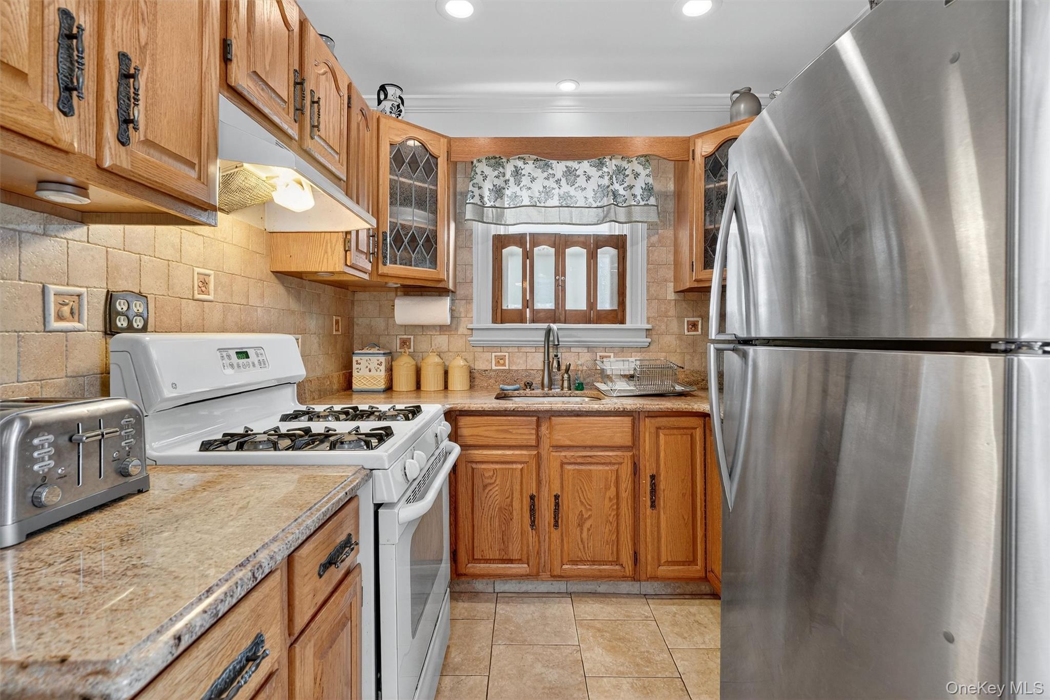 Single Family Revere  Bronx, NY 10465, MLS-901665-16