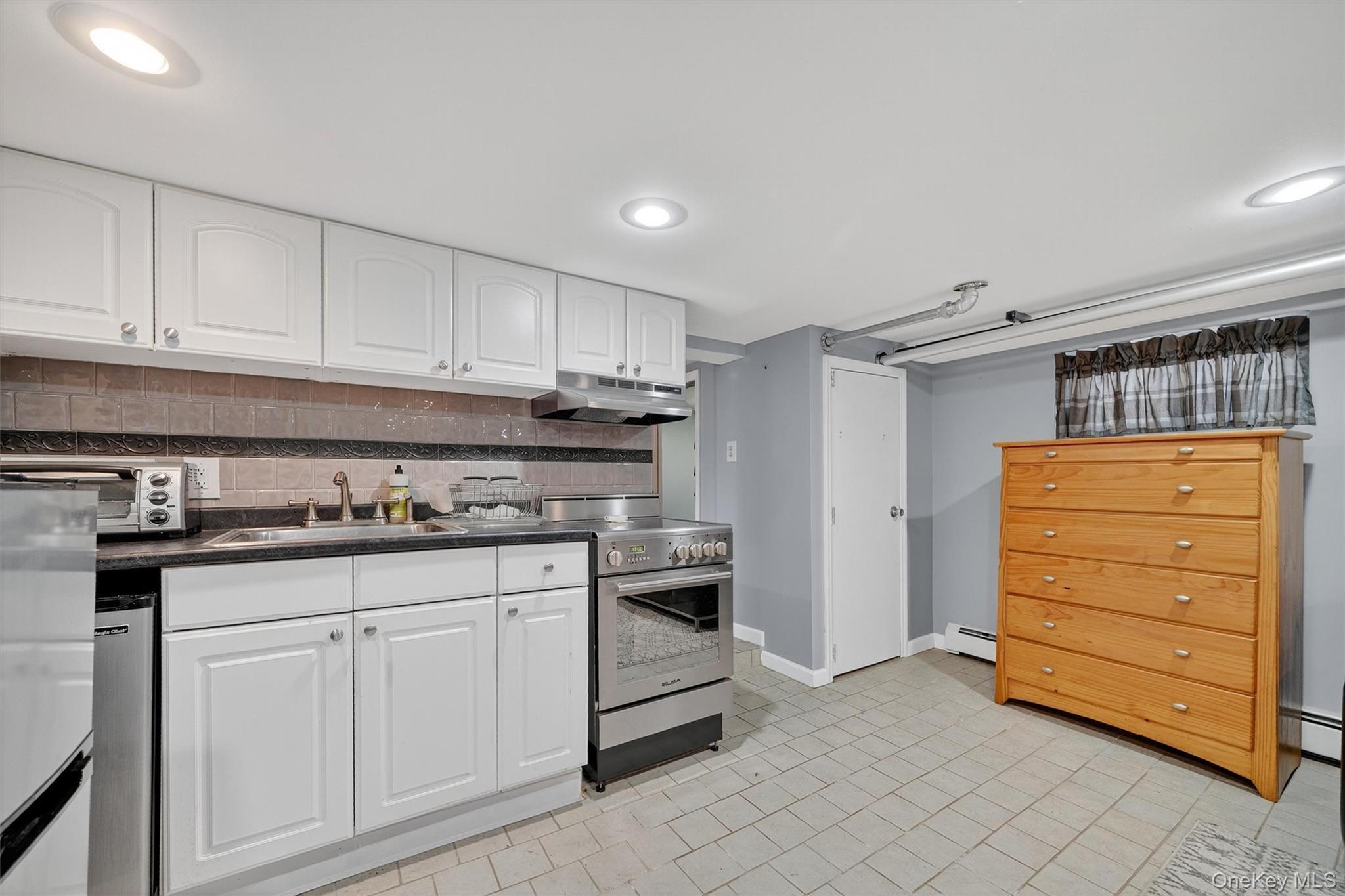 Single Family Revere  Bronx, NY 10465, MLS-901665-27