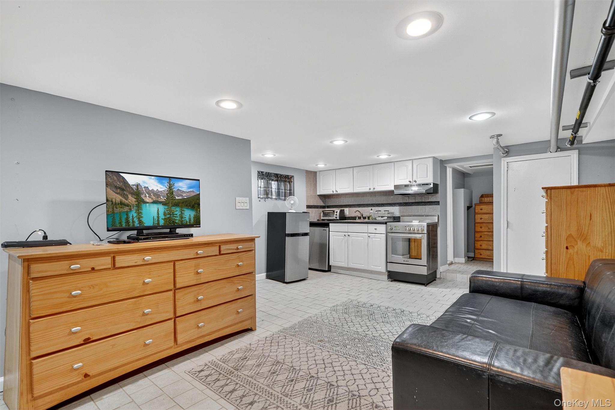 Single Family Revere  Bronx, NY 10465, MLS-901665-30