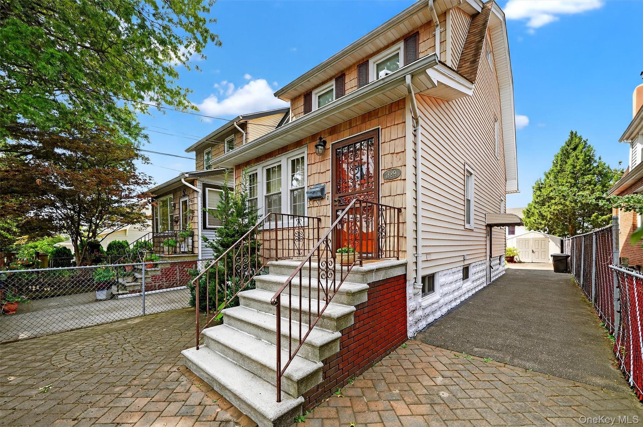 Single Family Revere  Bronx, NY 10465, MLS-901665-5