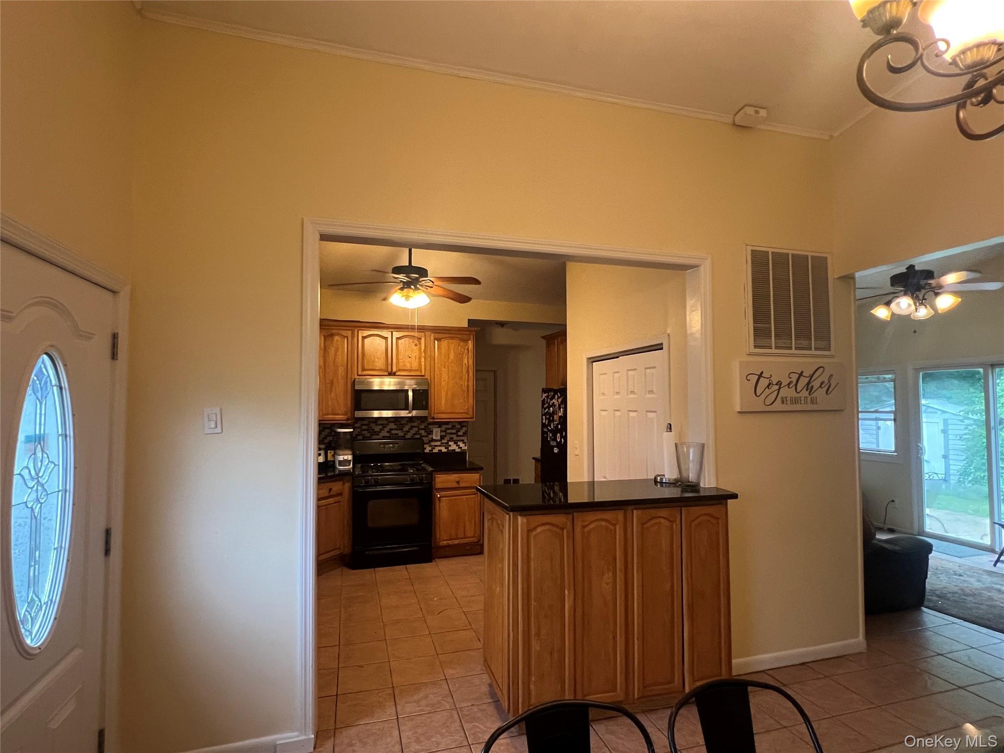 Single Family Richmond Suffolk County, NY 11751, MLS-901674-12